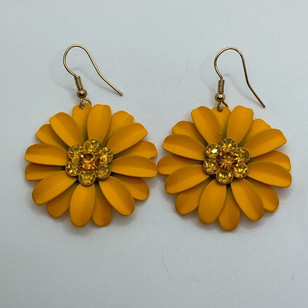 Vtg Matte Yellow Rhinestone Floral Daisy Flower Dangle Earrings 2.1” Length